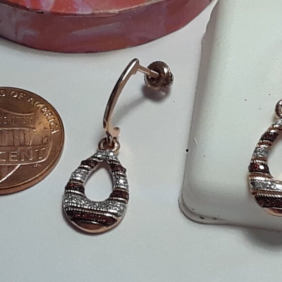 .18ctw Natural Red & Wht Diamond Dangle 10KT Rose Gold Screw back Earrings#19889 - Picture 4 of 5